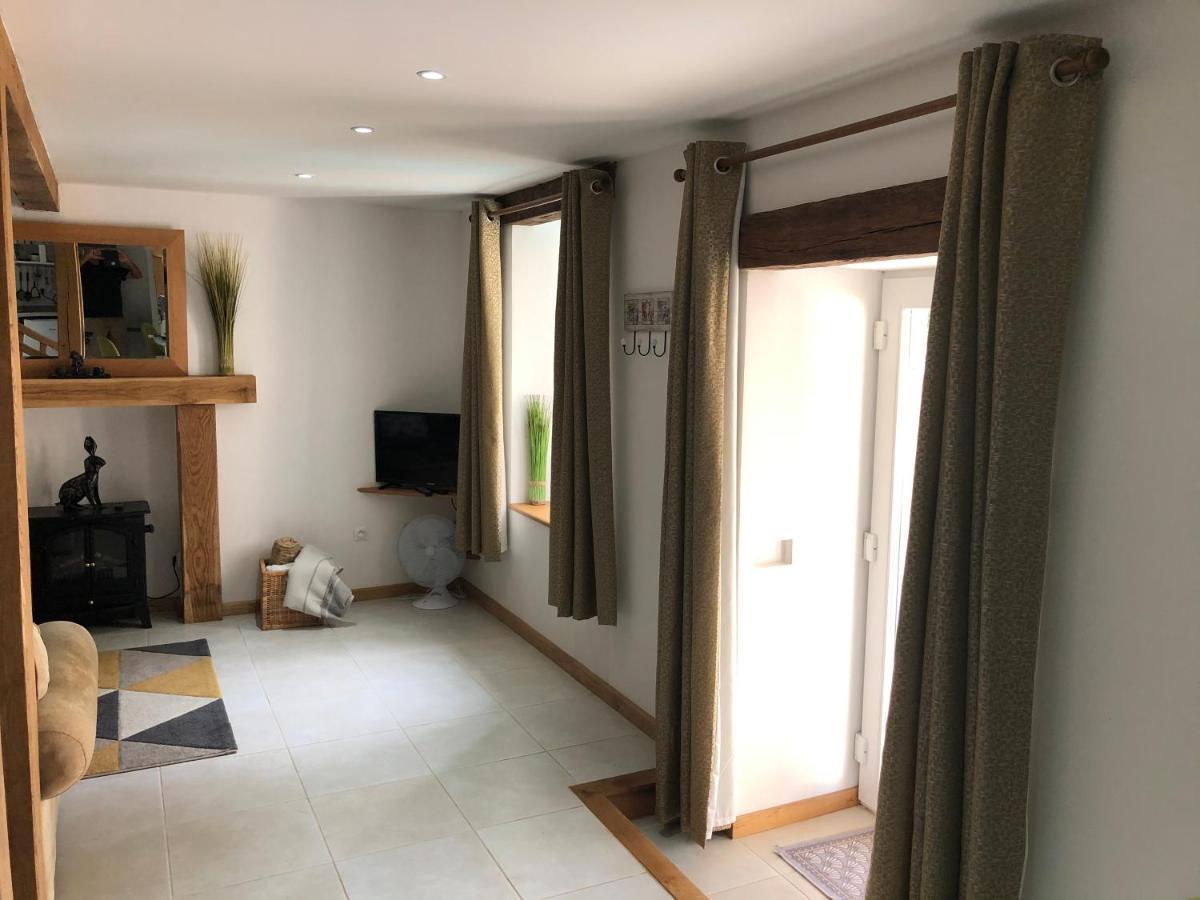 The Walnut Tree Chambre D'Hotes Le Dorat Экстерьер фото