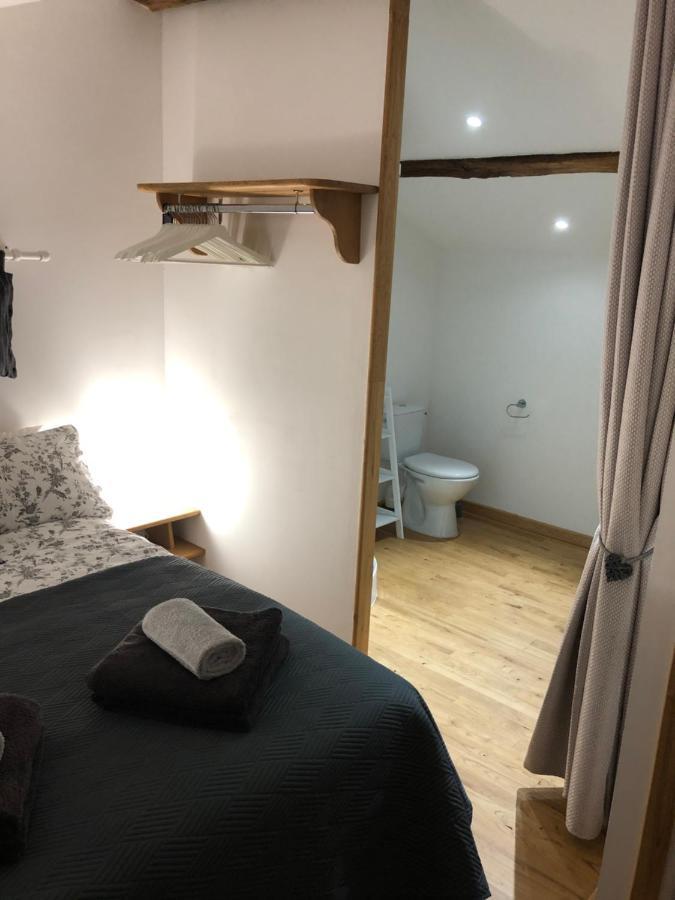 The Walnut Tree Chambre D'Hotes Le Dorat Экстерьер фото